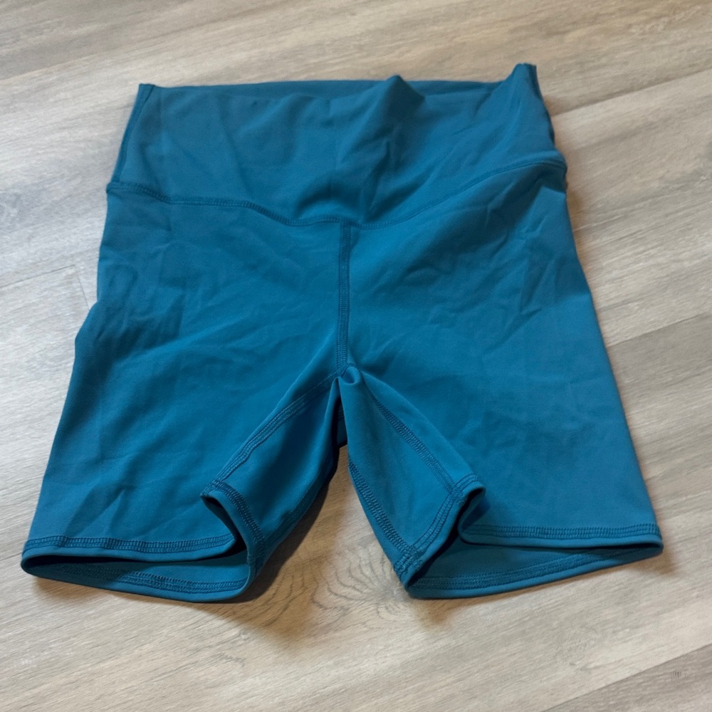 FIVE shorts turquoise size small